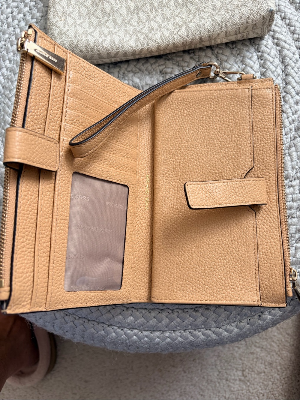 Michael Kors Women's Beige & Vanilla Double Wristlet Set - Picture 3 of 4